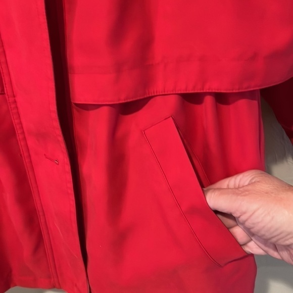 Vintage Forecaster Sport Women’s Coat Red Size Medium Zipper and Buttoned hood - Picture 6 of 16